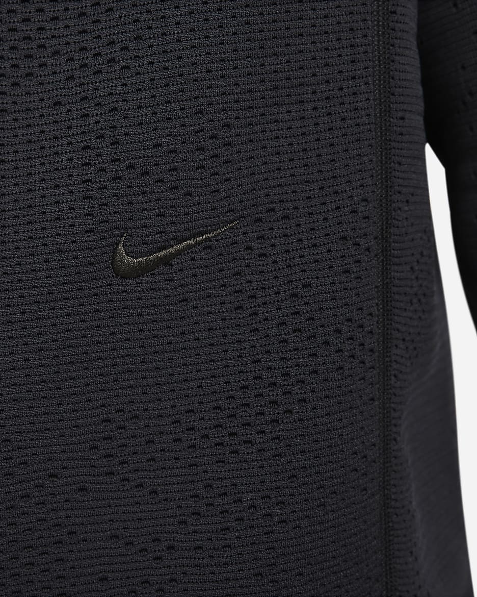 Nike Therma-FIT ADV A.P.S. Men's Hooded Versatile Top. Nike.com